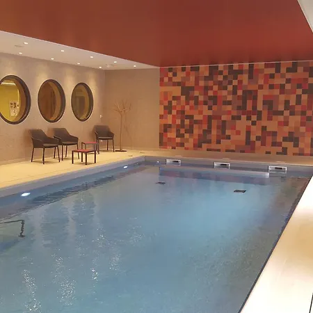 Apartahotel Résidence Séniors Domitys Les Hautes Feuilles 4*