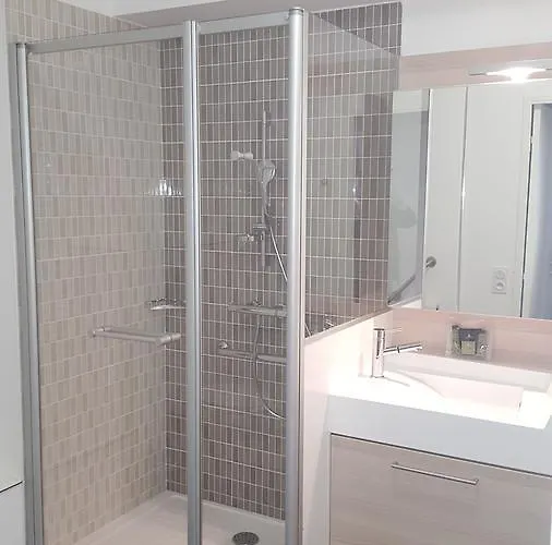 Aparthotel Seniors Domitys Les Hautes Feuilles