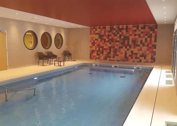 Aparthotel Seniors Domitys Les Hautes Feuilles 4*